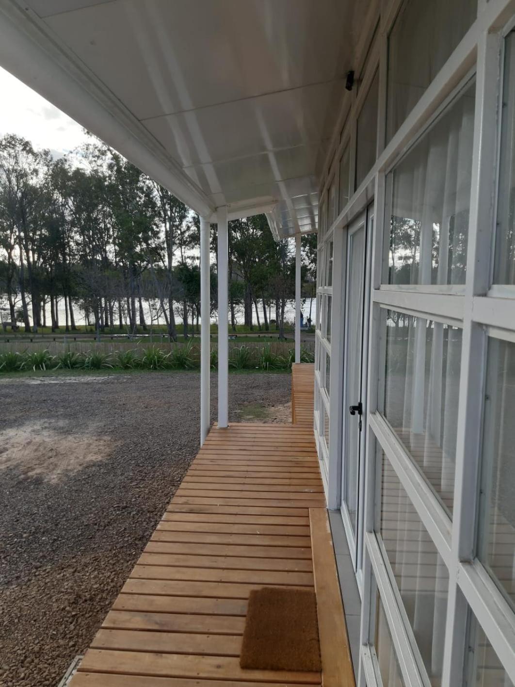 Hotel Terrazas Del Rio Negro Centenario Luaran gambar